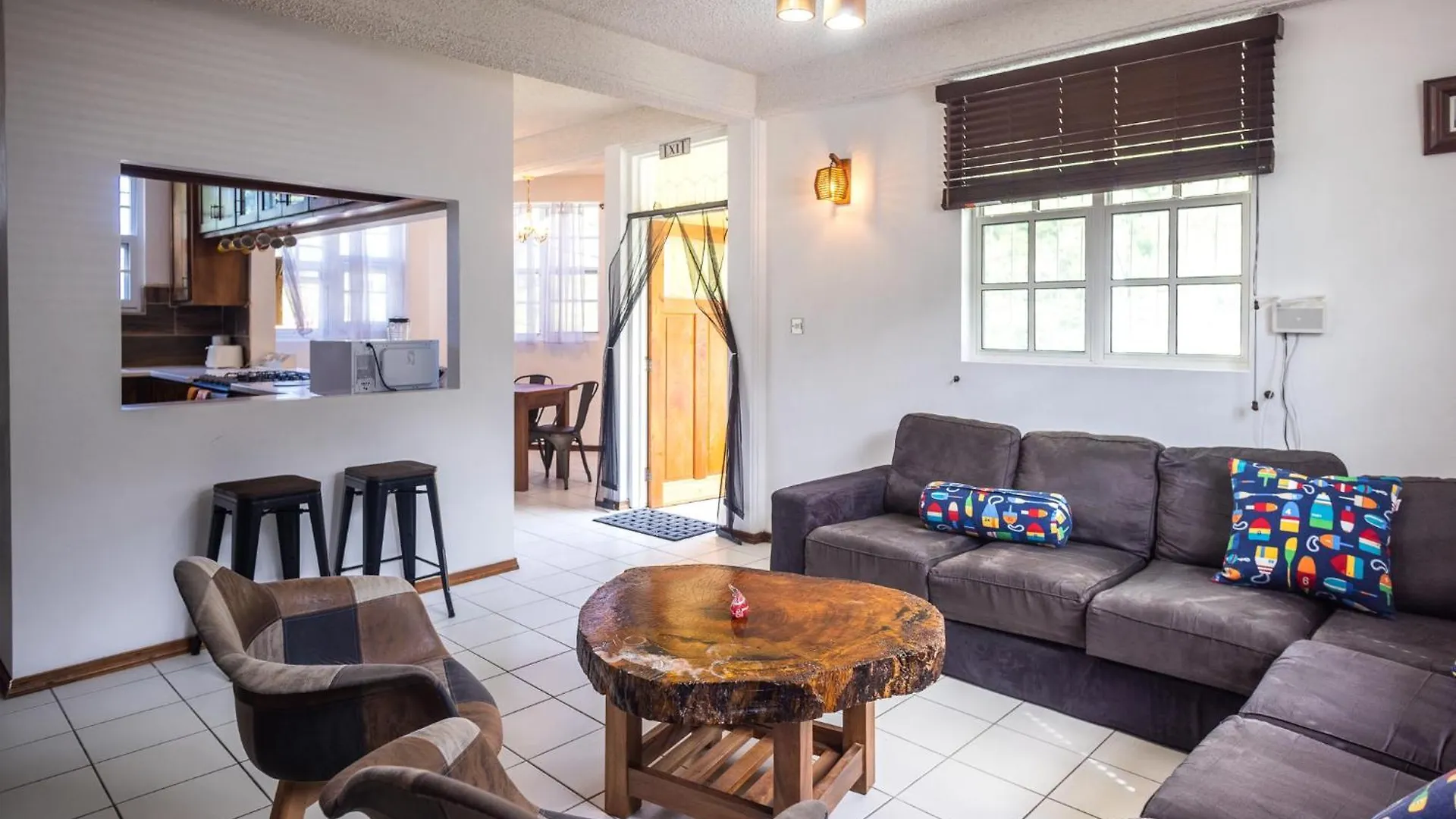 Rosehill Heights Modern 4 Bedroom Vacation Rental Soufriere 0*,