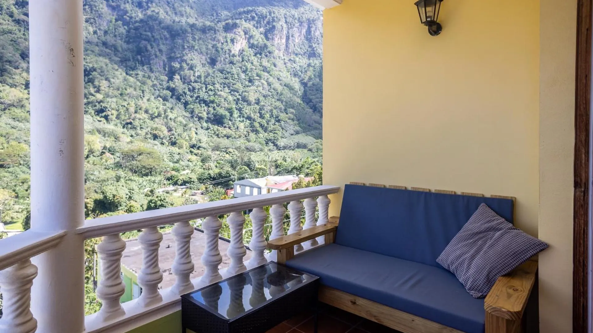 Rosehill Heights Modern 4 Bedroom Vacation Rental Soufriere Villa