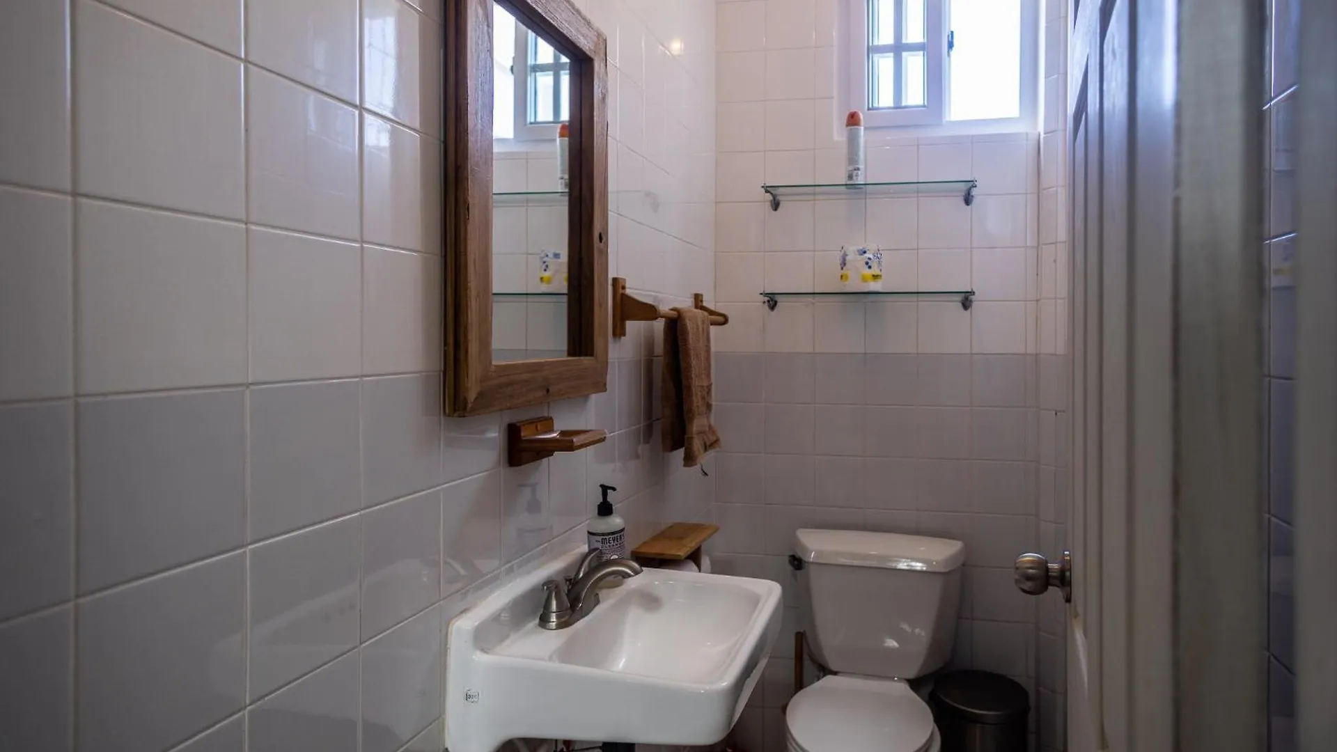 Rosehill Heights Modern 4 Bedroom Vacation Rental Soufriere Dominika