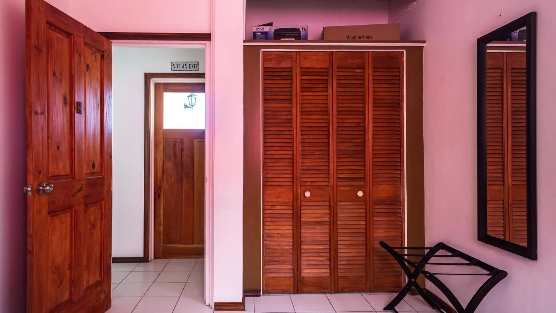 Vila Rosehill Heights Modern 4 Bedroom Vacation Rental Soufriere